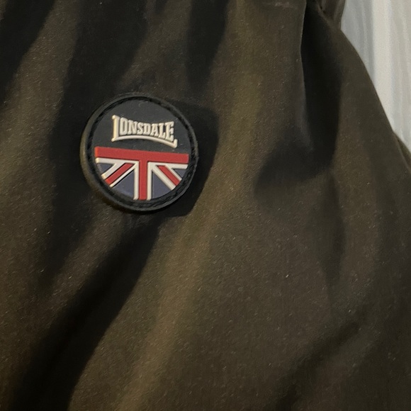 Lonsdale Black Puffer Jacket - Picture 3 of 8